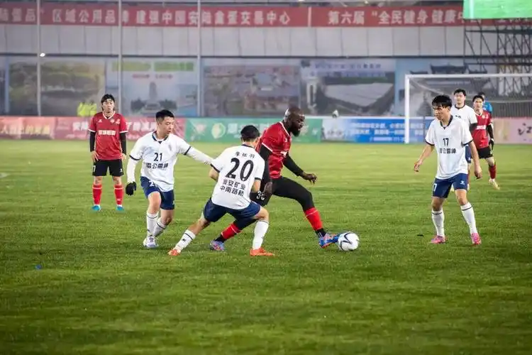 www.99久久99.com所有人都觉得是烂领导，结果很受爱戴！ 